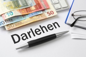 Businessplan Finanzierung Das Bild zeigt Geldscheine als ausbezahltes Darlehen bzw. ausbezahlte Finanzierung nach Einreichung des Businessplans bei der Bank.